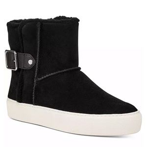 NWOB UGG Women's Aika Booties